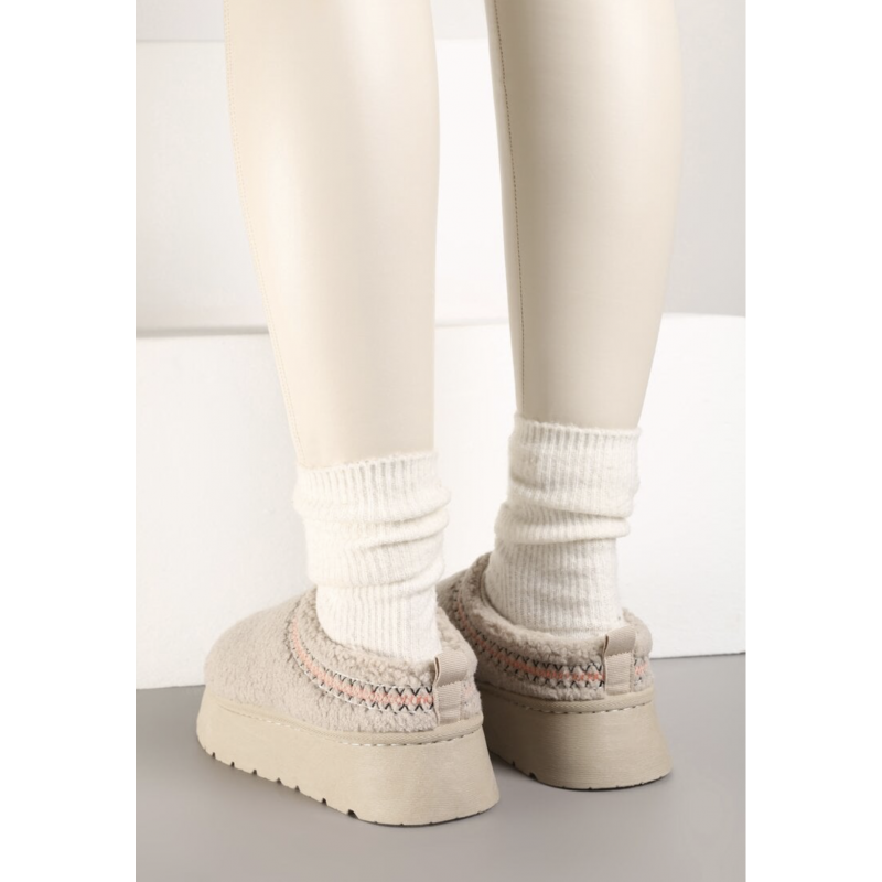    Siltinātas čības "UGG" tipa - gaiši pelēkas