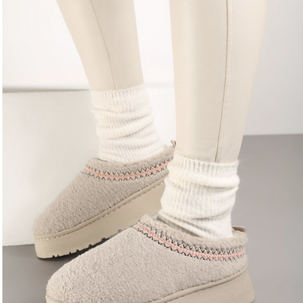    Siltinātas čības "UGG" tipa - gaiši pelēkas