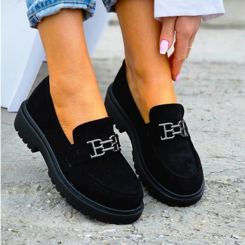   Mīksti zamšādas loferi ar dekoru