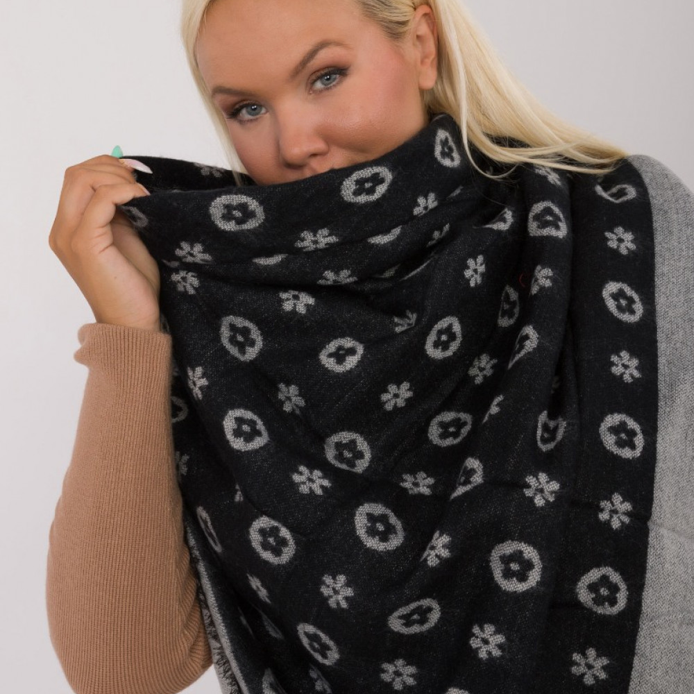   Lakats (20% vilna) 148*148 cm - melns