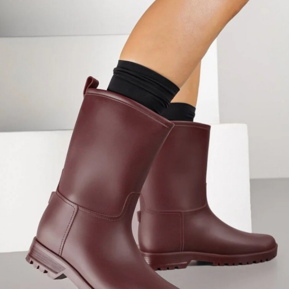  Bordo krāsas gumijas zābaki