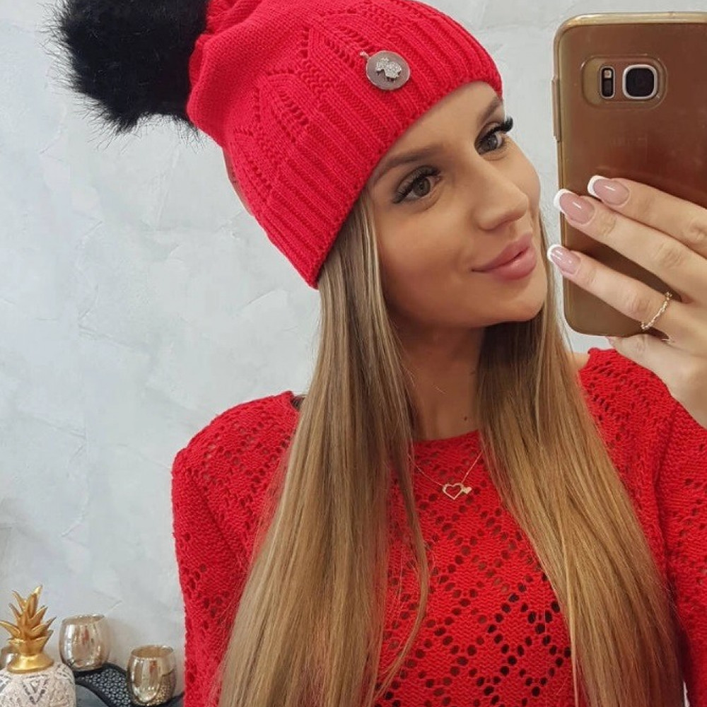 Adīta cepure ar bumbuli (30% vilna)