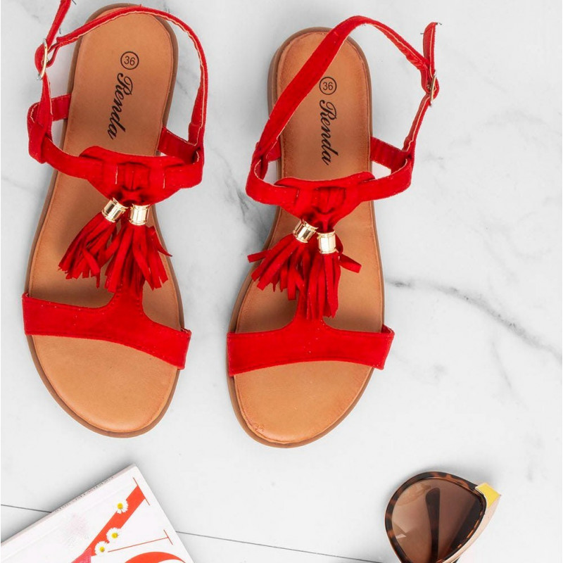 Sarkanas sandales ar bārkstīm