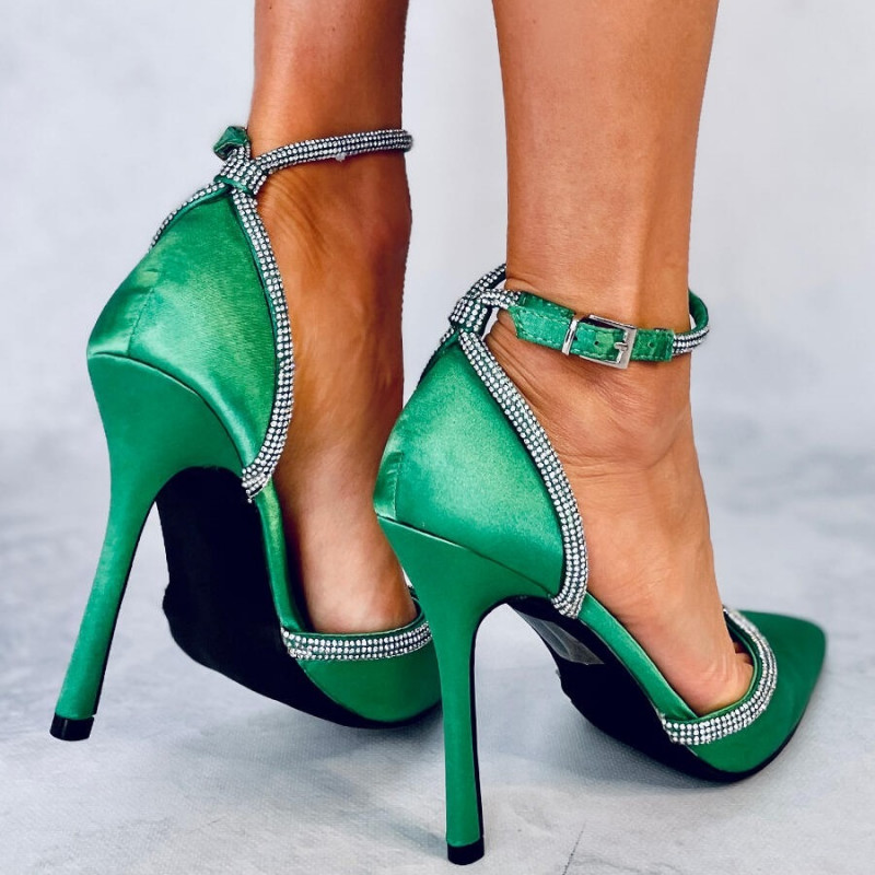 Greznas kurpes ar akmentiņiem - zaļas