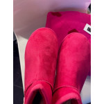 Īsie fuksijas krāsas UGG tipa zābaki