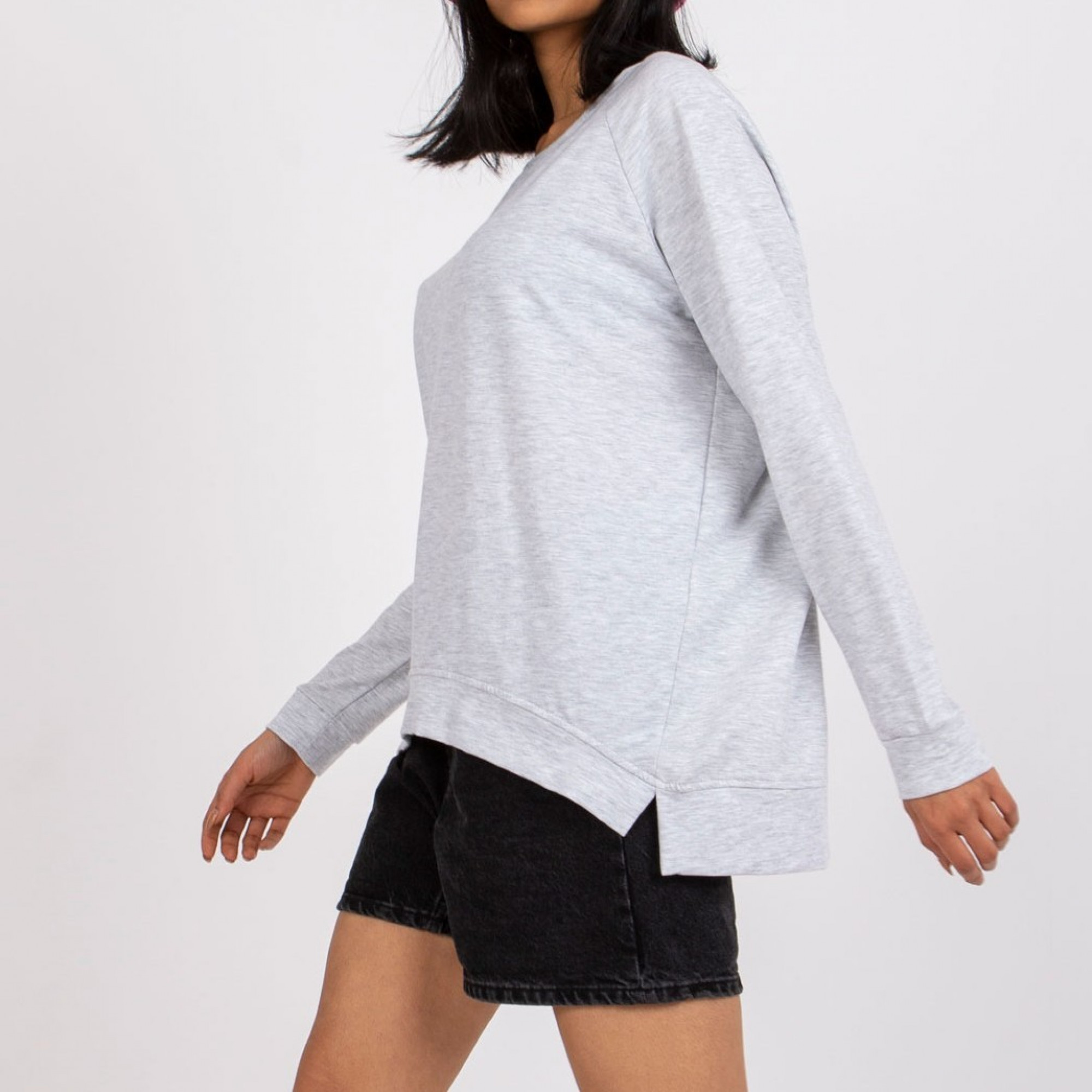 Hūdijs ar sānu šķēlumiem 